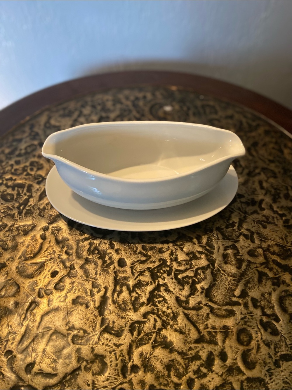 White Ceramic Gravy Boat and Underplate - Elegant Serving Piece